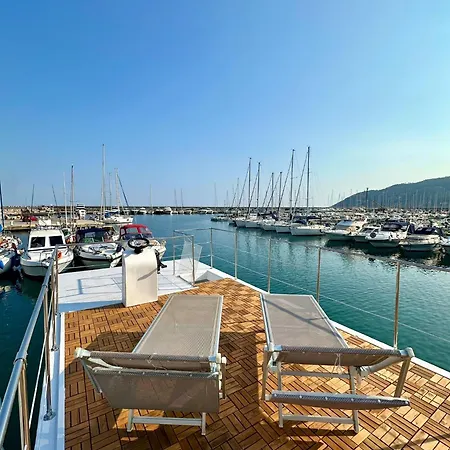 Houseboat Riviera Luxury *