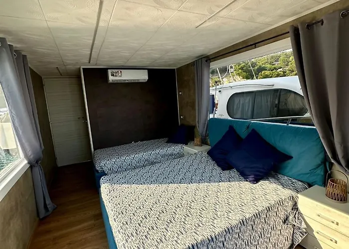 Houseboat Riviera Luxury Marina dʼAndora